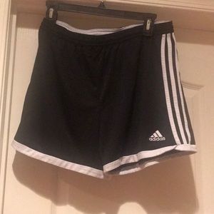 NO DAMAGE exercise shorts